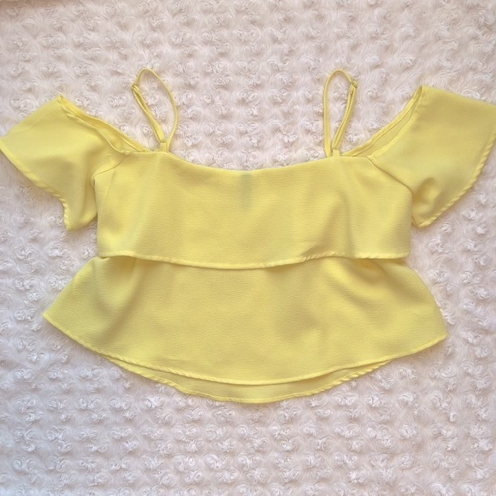 H&M Divided Yellow Off Shoulder Ruffle Crop Top - Picture 4 of 4